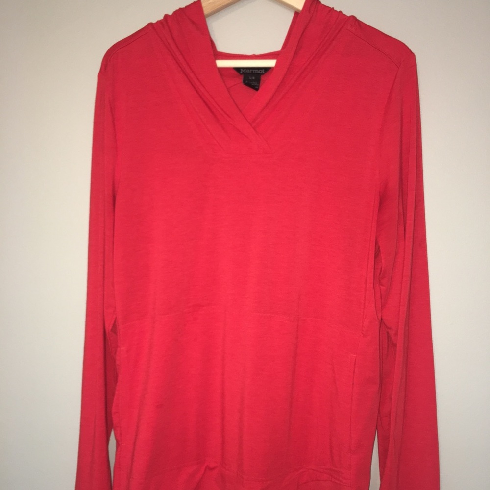 Marmot lightweight hooded tunic women’s red L